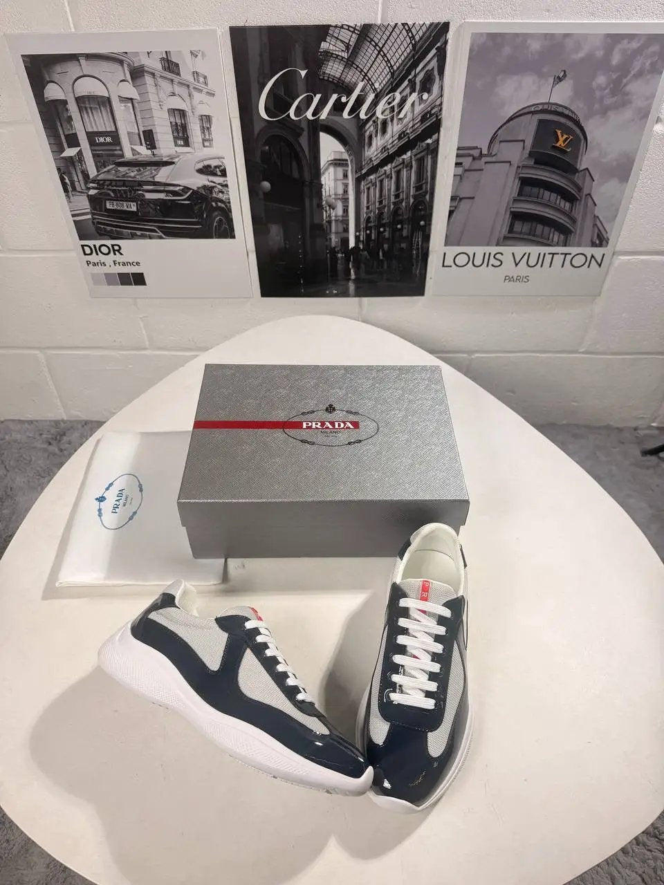 RADA CUPS WHITE AND NAVY Stock supplier