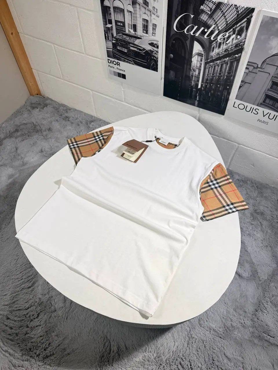BURB T SHIRT by Stock supplier
