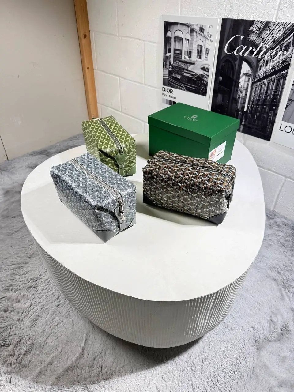 GY WASH BAG by Stock supplier