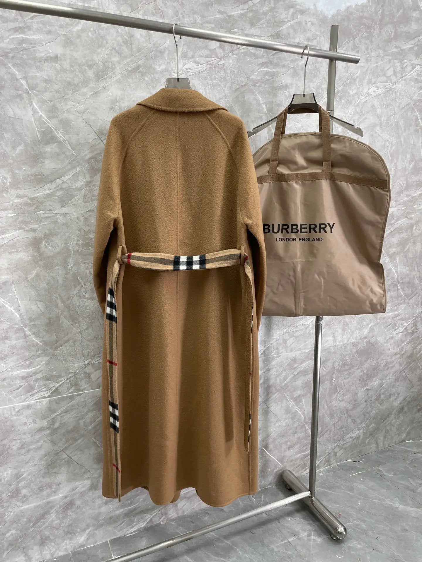 BURB LONG COAT (pre-order) by Stock supplier