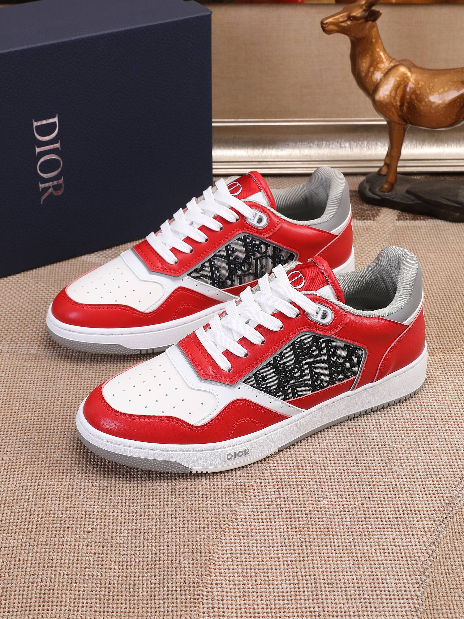 CD TRAINERS RED (pre-order)