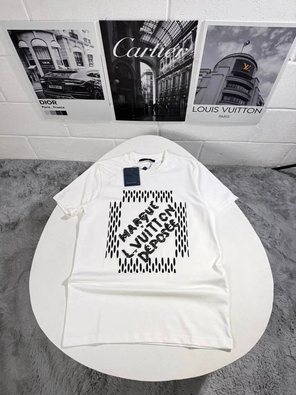 LVE SIGN TSHIRT by Stock supplier