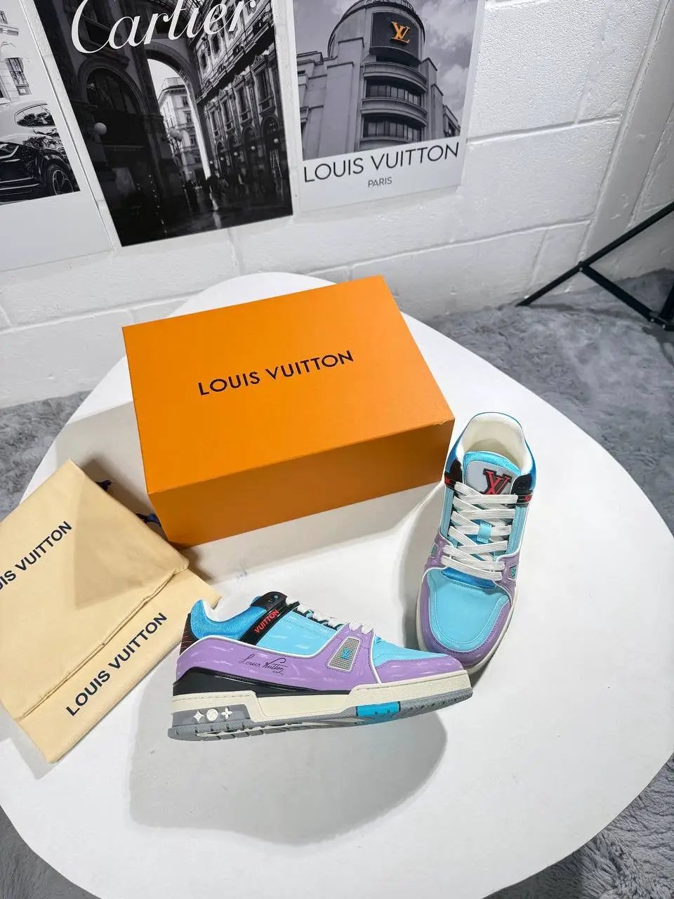 LVE TRAINERS by Stock supplier