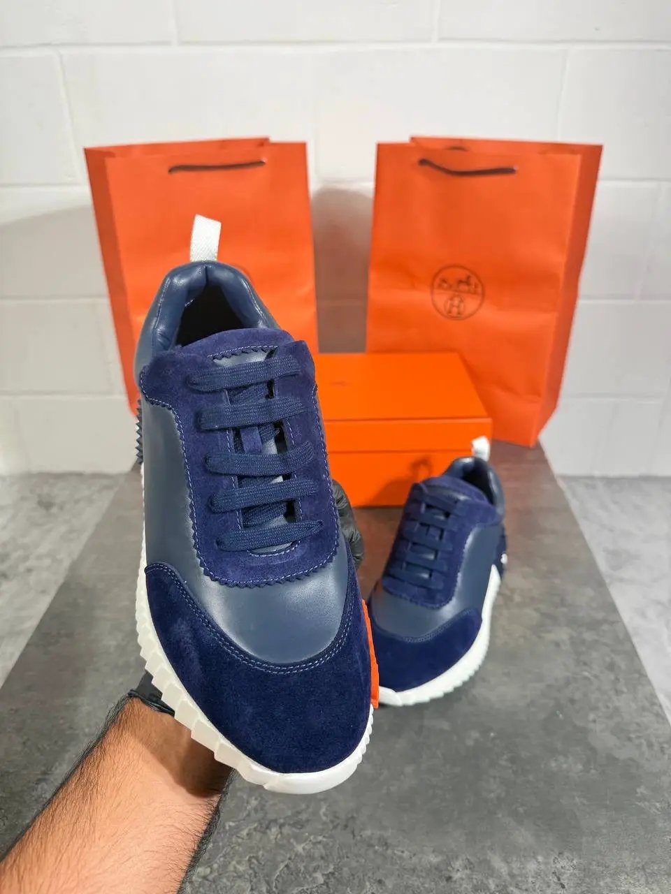HRMS BOUNCING TRAINER NAVY by Stock supplier