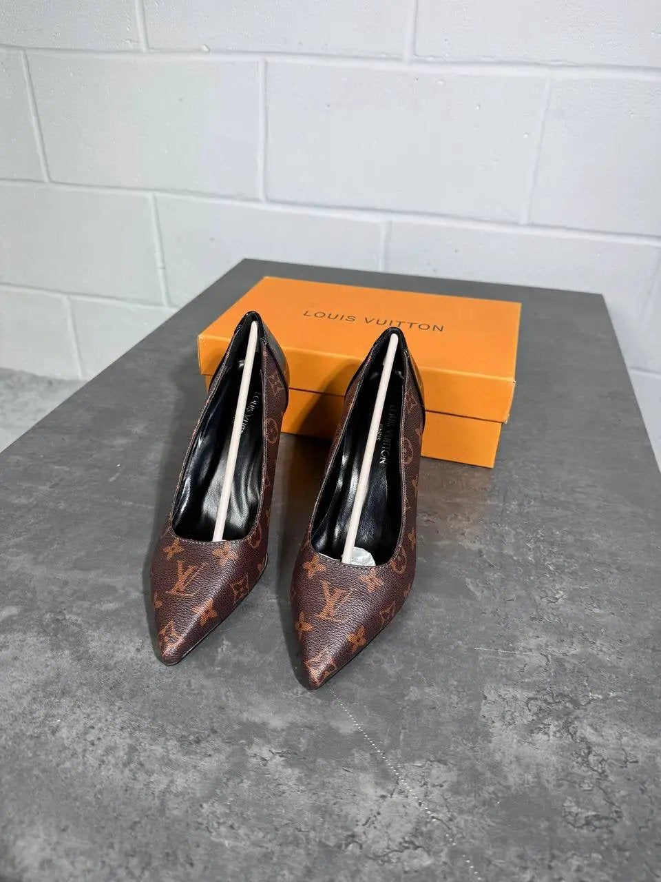 LVE MONOGRAM HEELS by Stock supplier