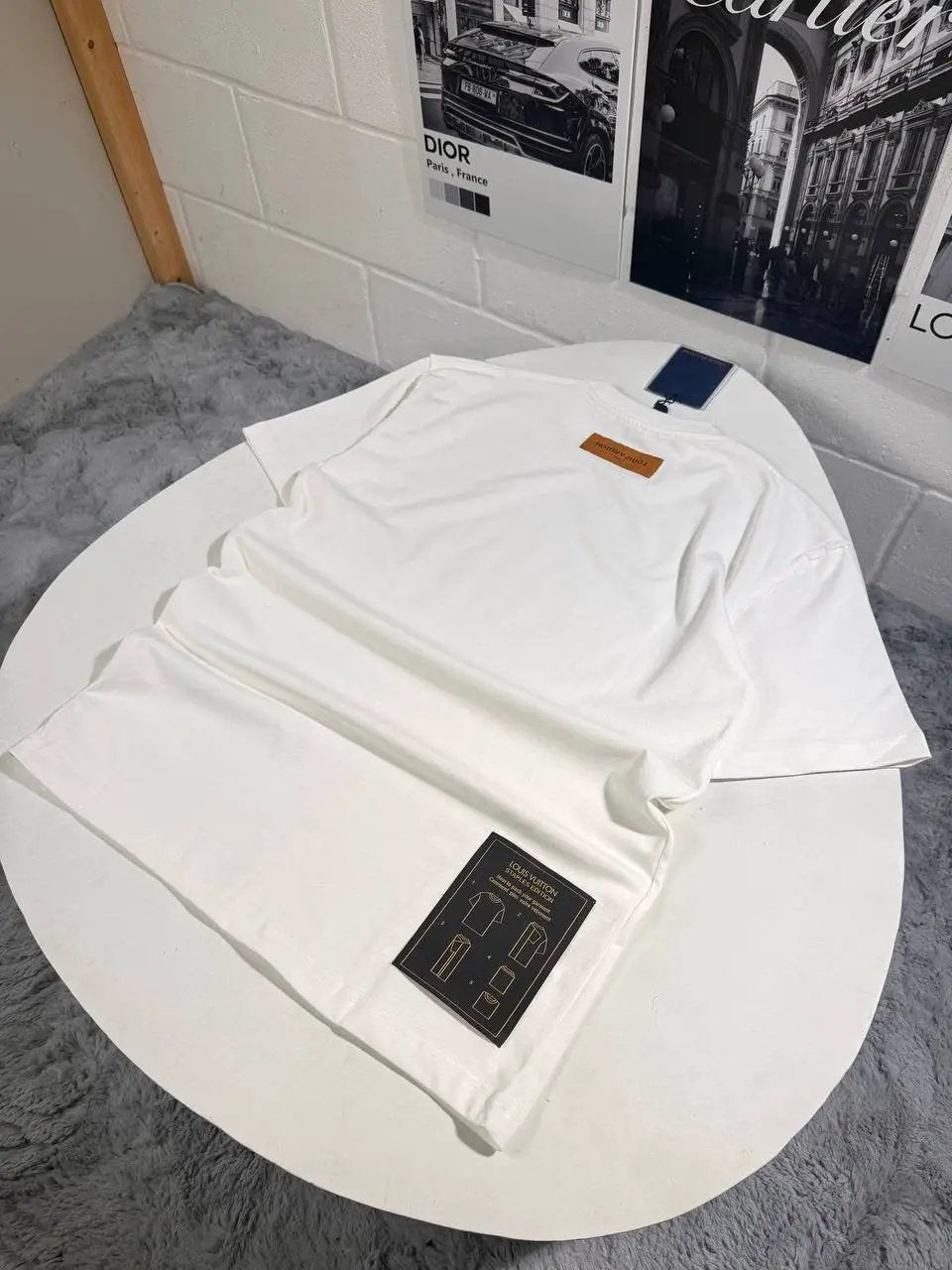 LVE INSIDE OUT TSHIRT by Stock supplier