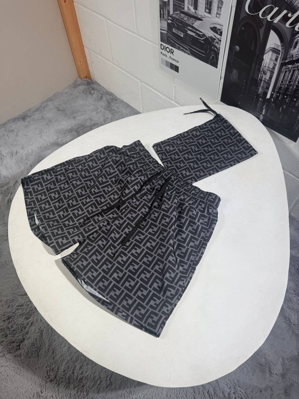 FNDI SHORTS BLACK