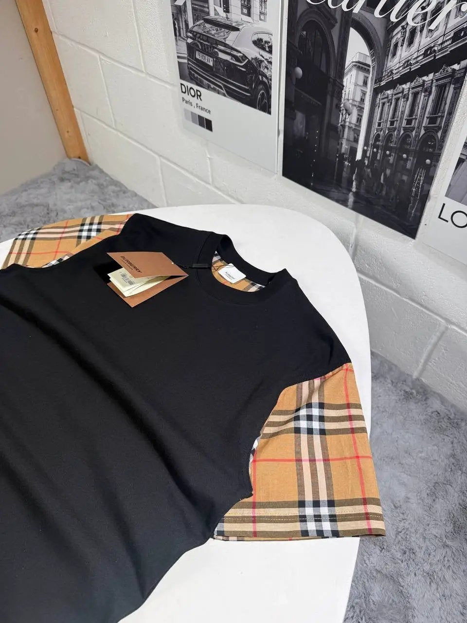 BURB T SHIRT by Stock supplier