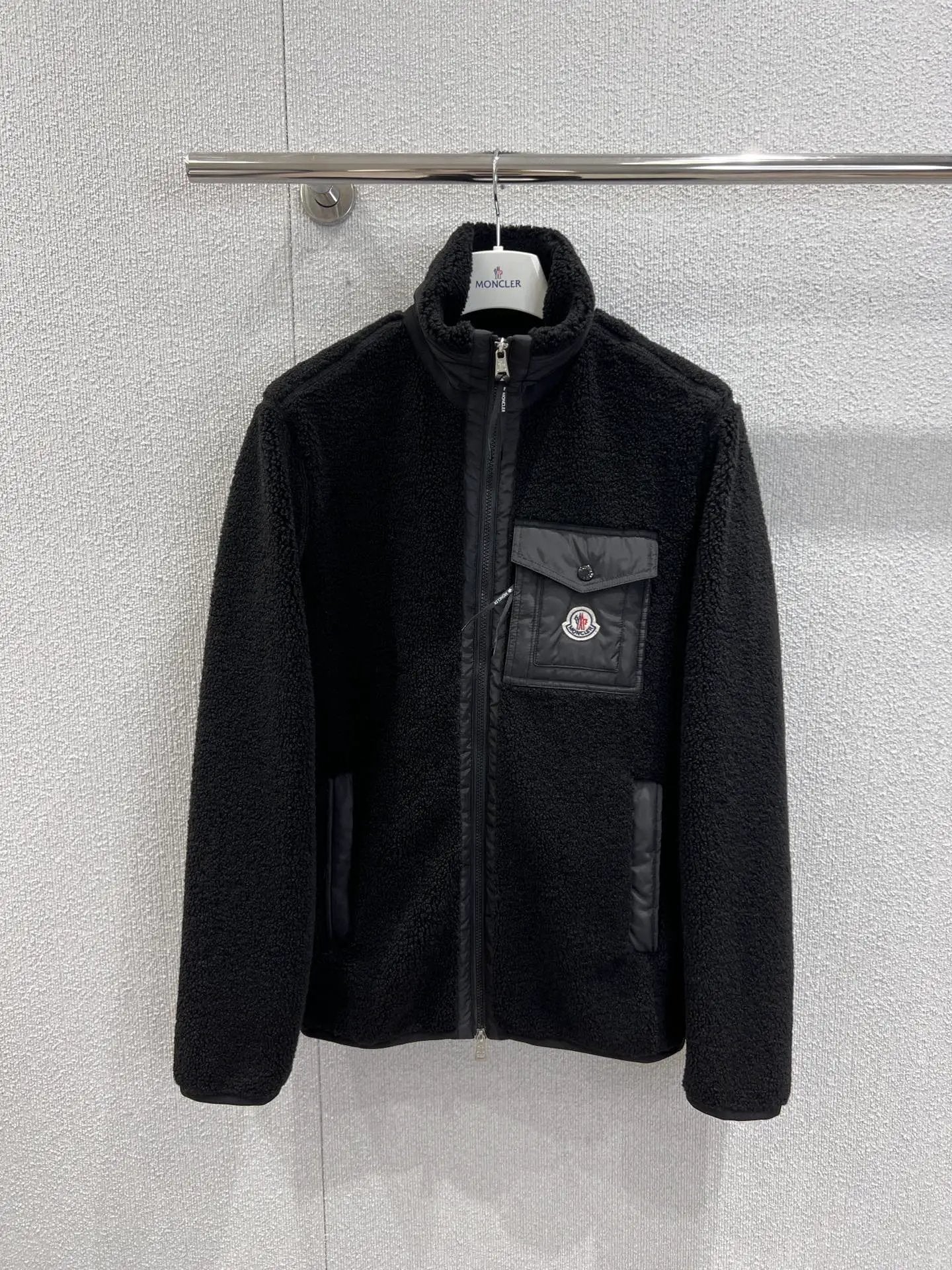 MNC TEDDY ZIP UP (pre-order) by Stock supplier