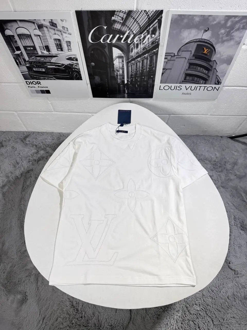 LVE MONOGRAM TSHIRT by Stock supplier