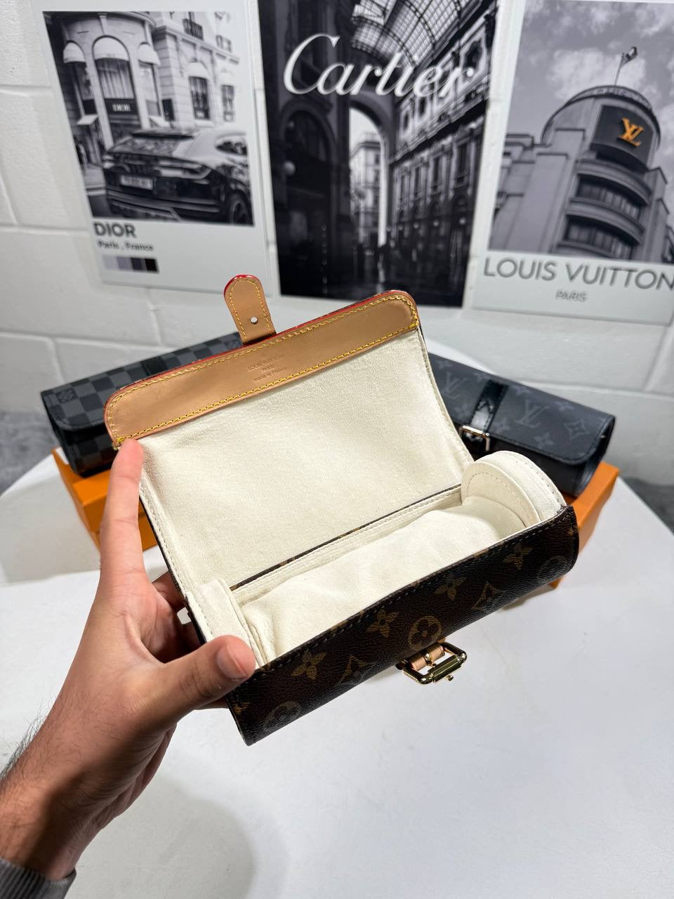 LVE WATCH CASE