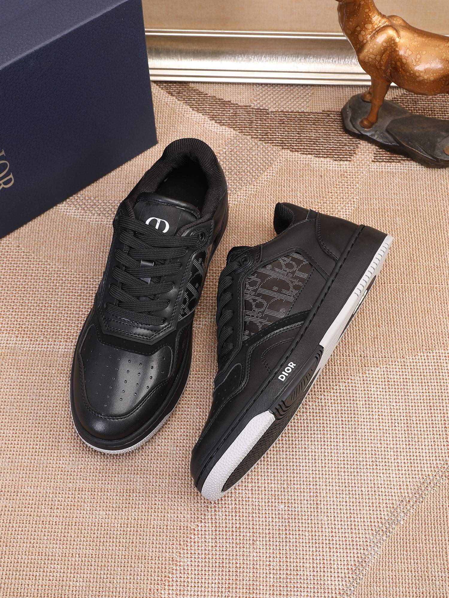 CD TRAINERS BLACK (pre-order)