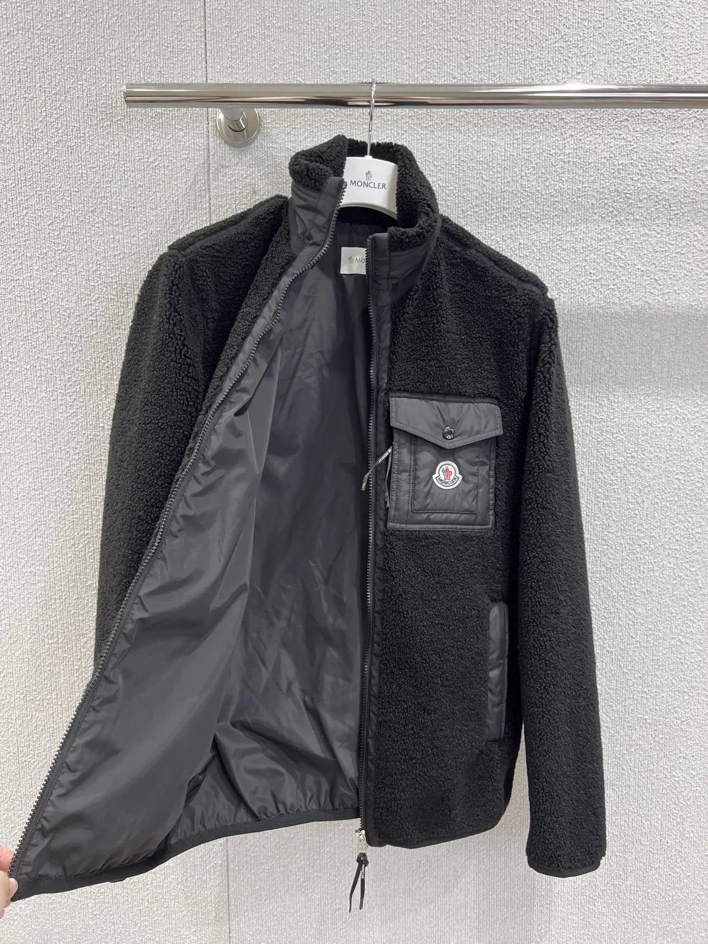 MNC TEDDY ZIP UP (pre-order) by Stock supplier