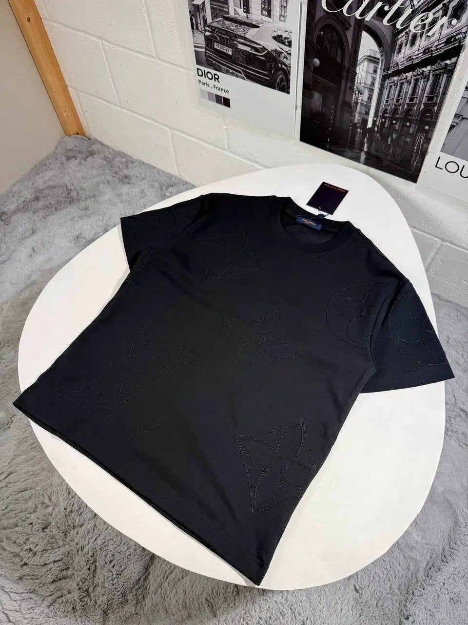 LVE MONOGRAM TSHIRT by Stock supplier