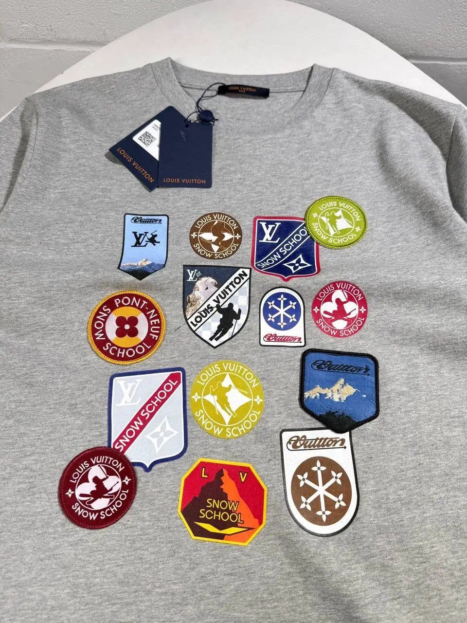 LVE SIGNATURE PATCHES T SHIRT by Stock supplier
