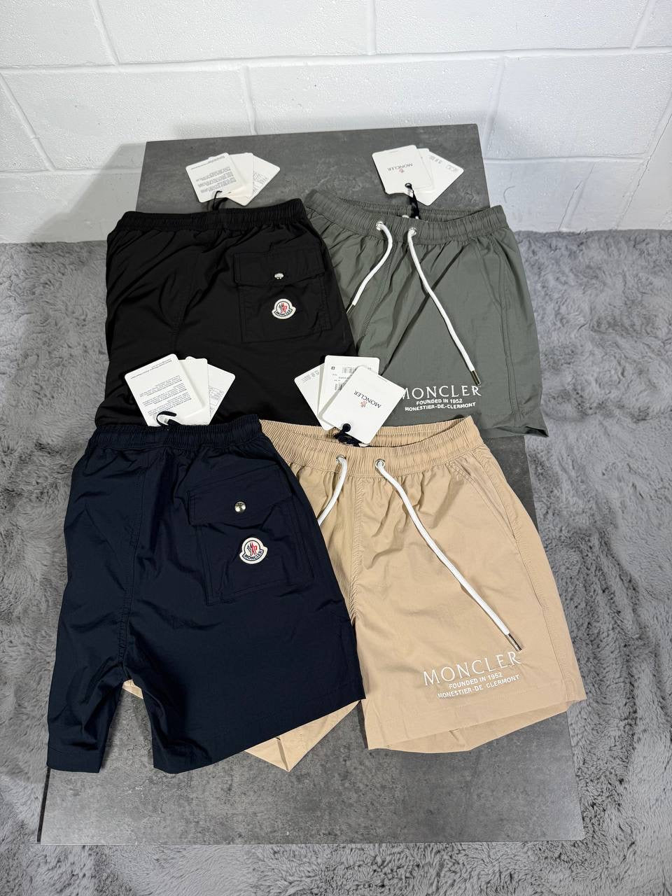 MNCLR LOGO PRINT SHORTS