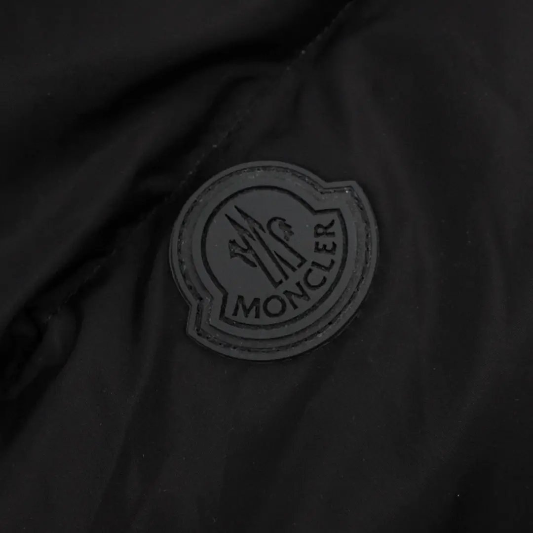 MNCLR MADEIRA (pre-order) by Stock supplier