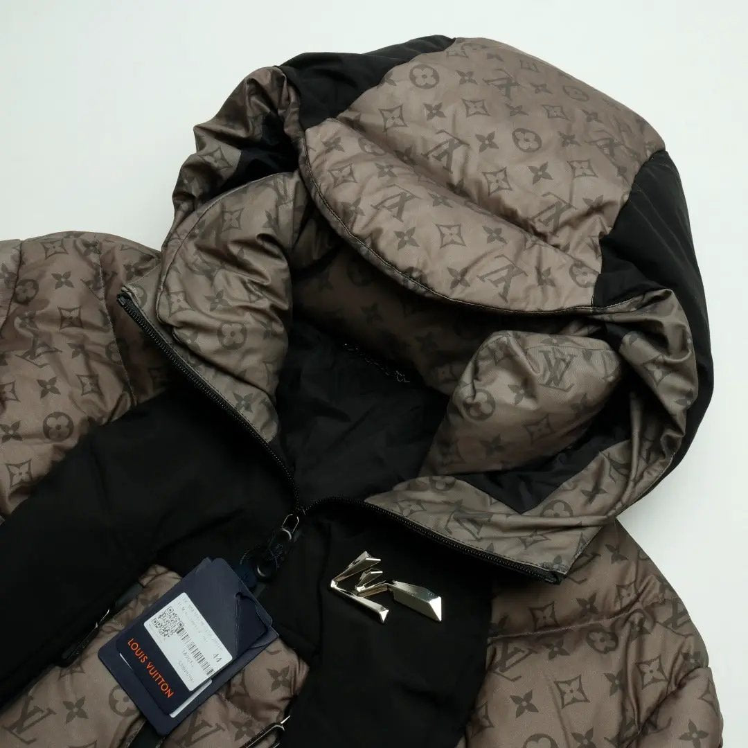 LVE JACKET (pre-order) by Stock supplier