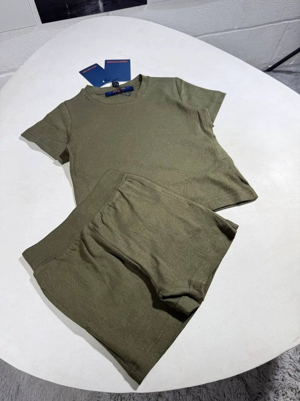 LVE KIDS SHORT SET by Stock supplier