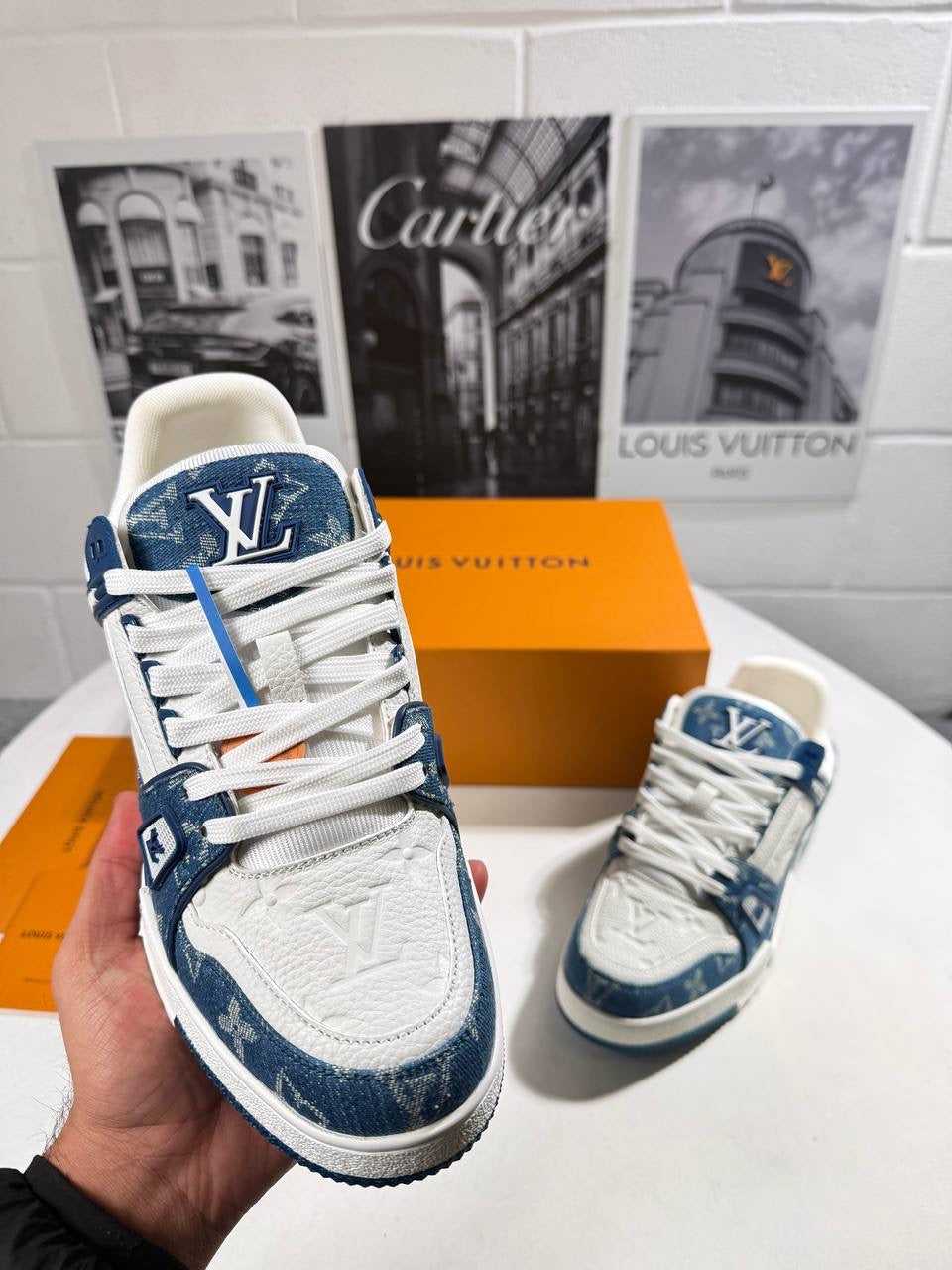 LVE TRAINERS BLUE
