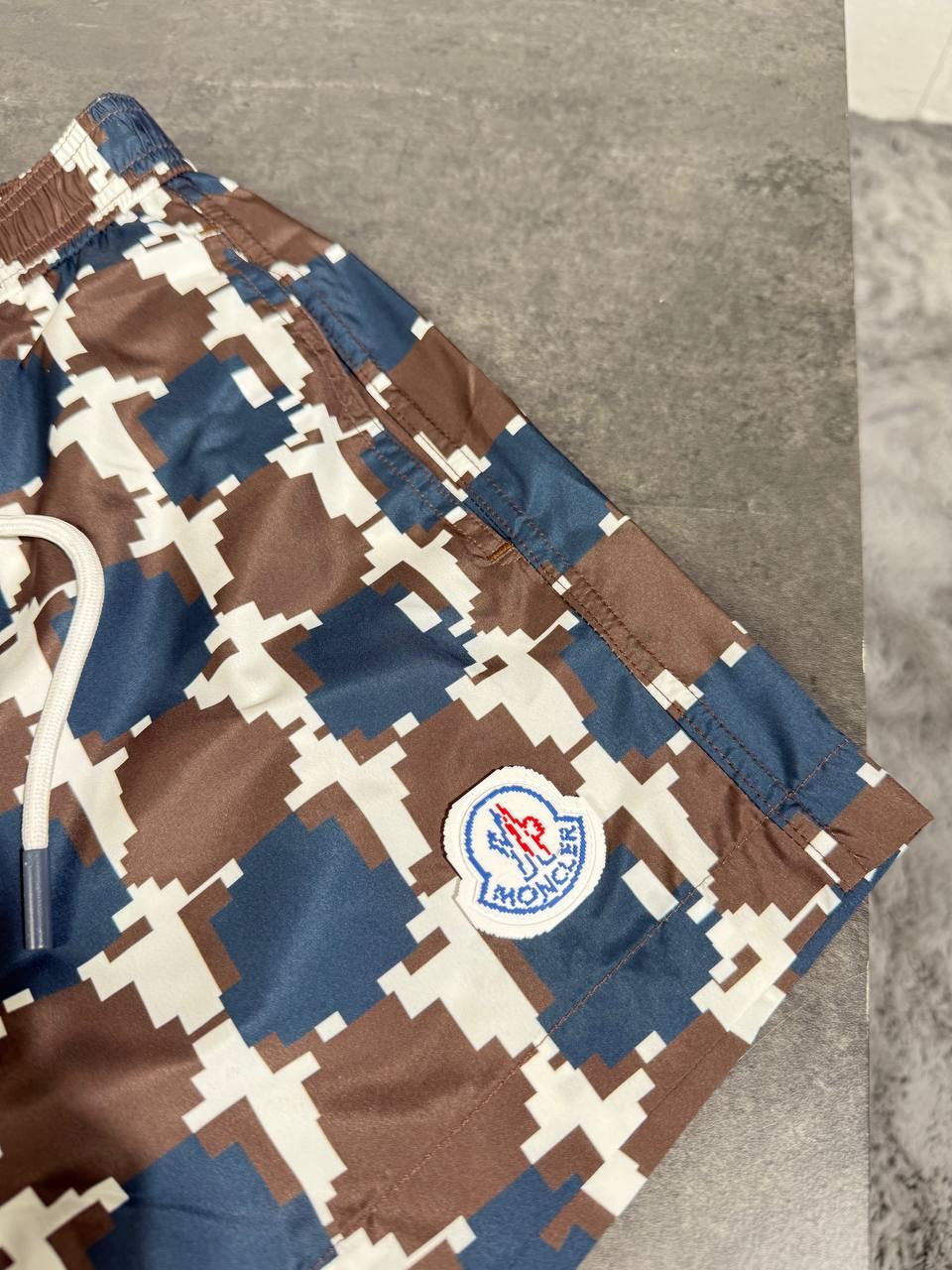 MNCLR SWIM SHORTS LOGO PRINT