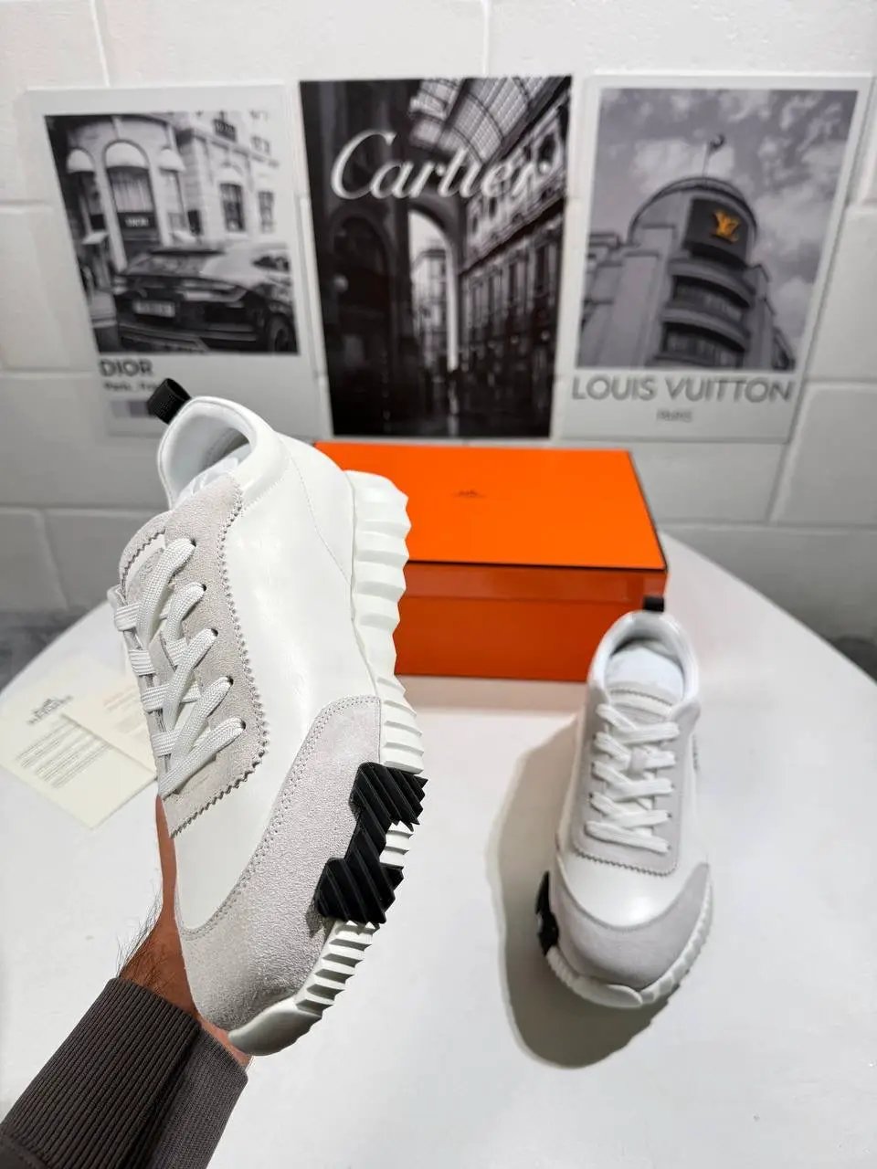 HRMS FULL WHITE by Stock supplier