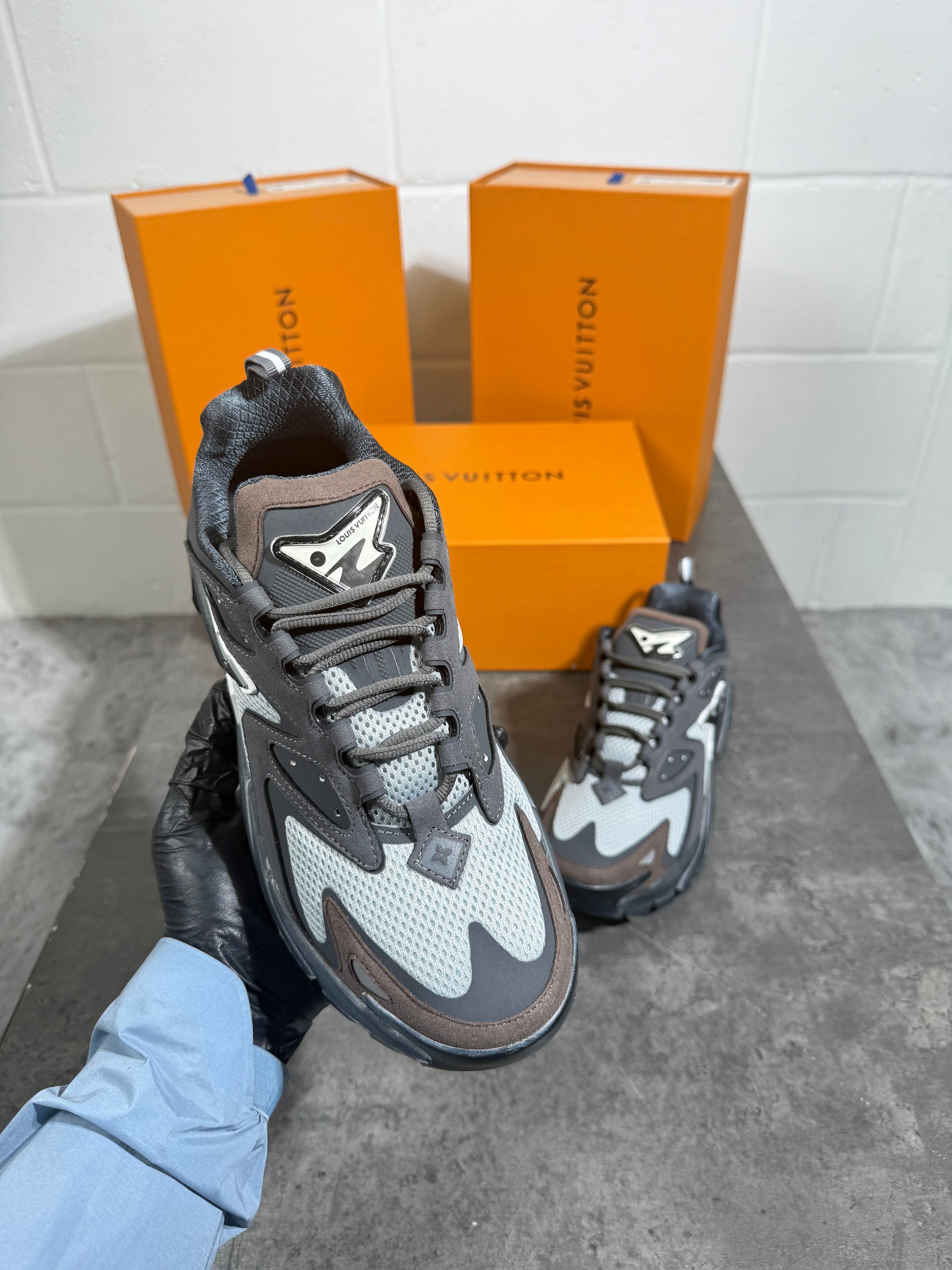 LVE tactics grey n black