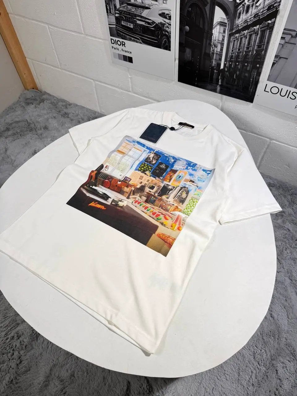 LVE GRAPHIC TSHIRT by Stock supplier