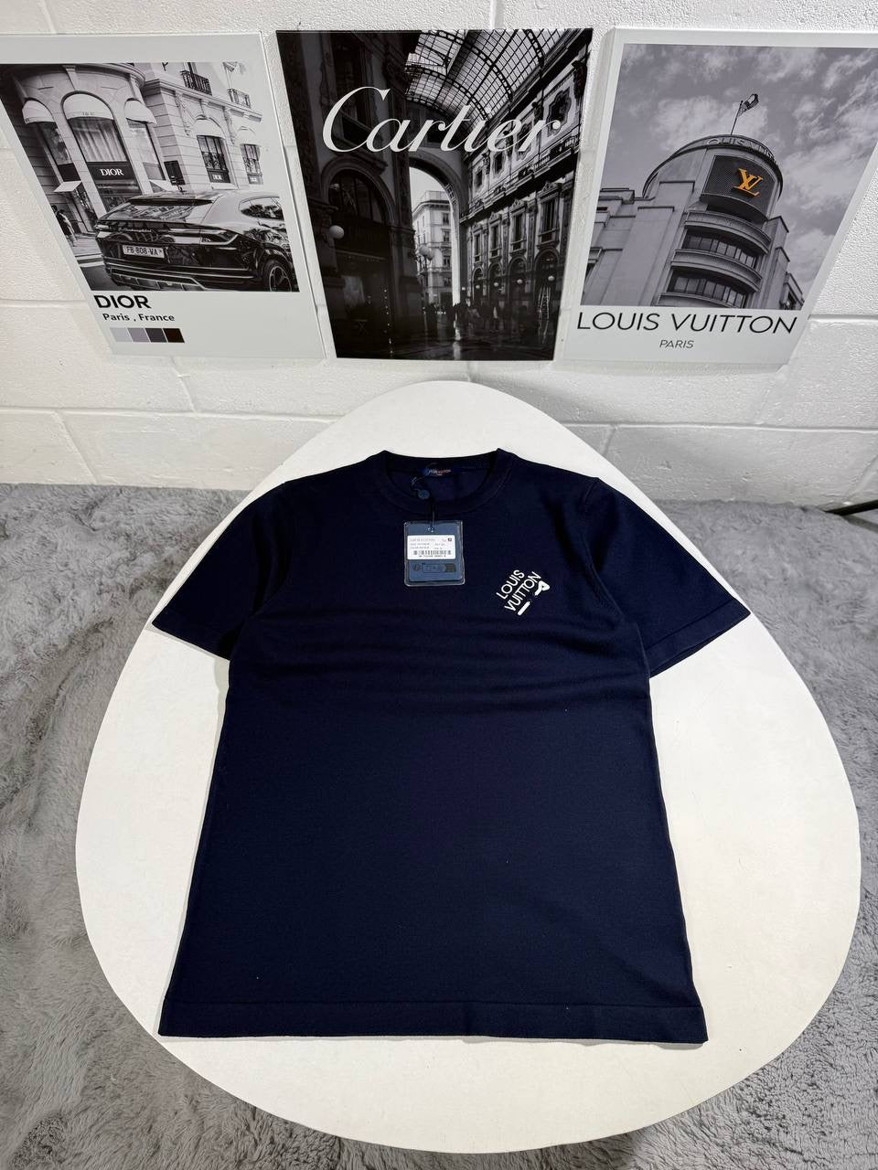 LVE SIGNATURE CREWNECK TEE