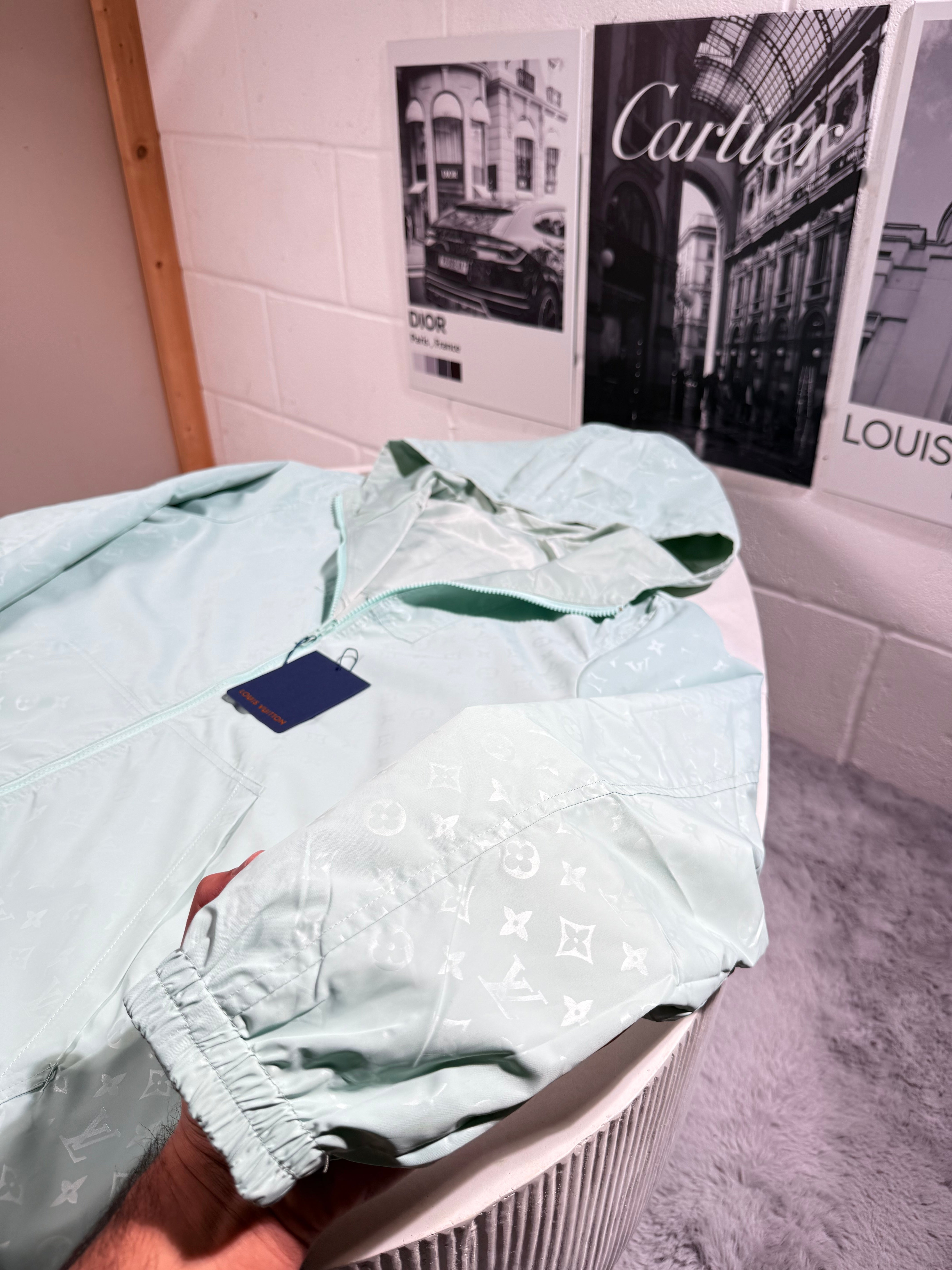 LVE REVERSIBLE WINDBREAKER 2IN ONE