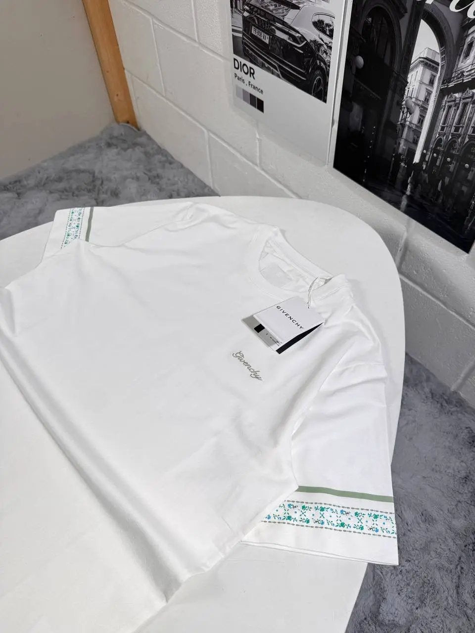 GVNCY T SHIRT WHITE by Stock supplier