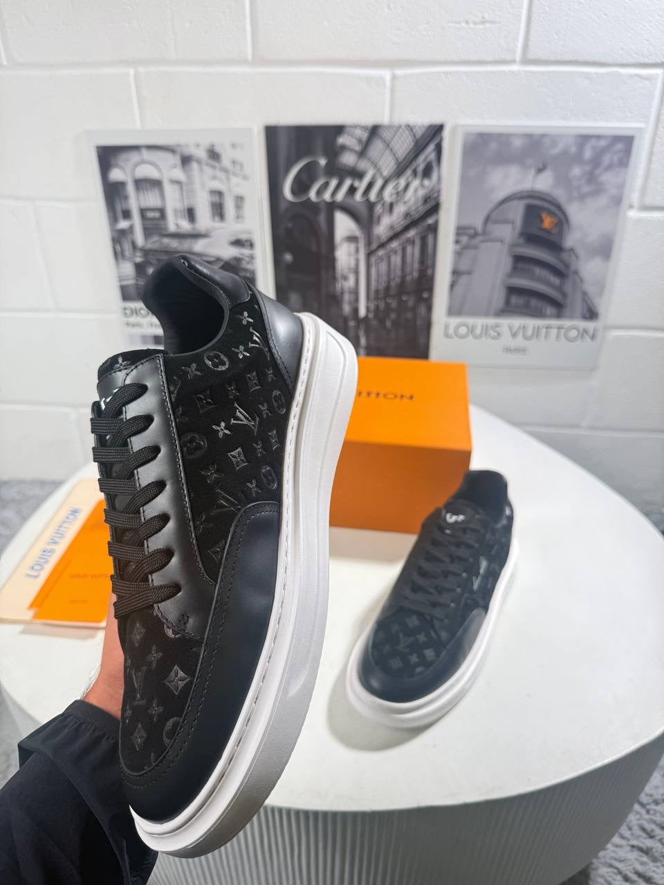 LVE BEVERLY HILL TRAINERS