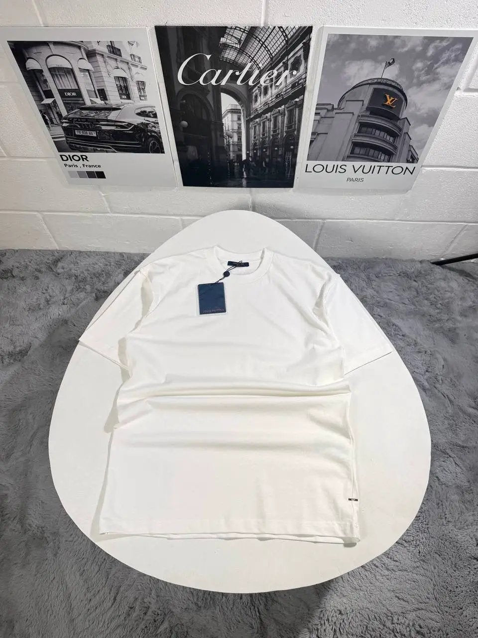 LVE INSIDE OUT TSHIRT by Stock supplier