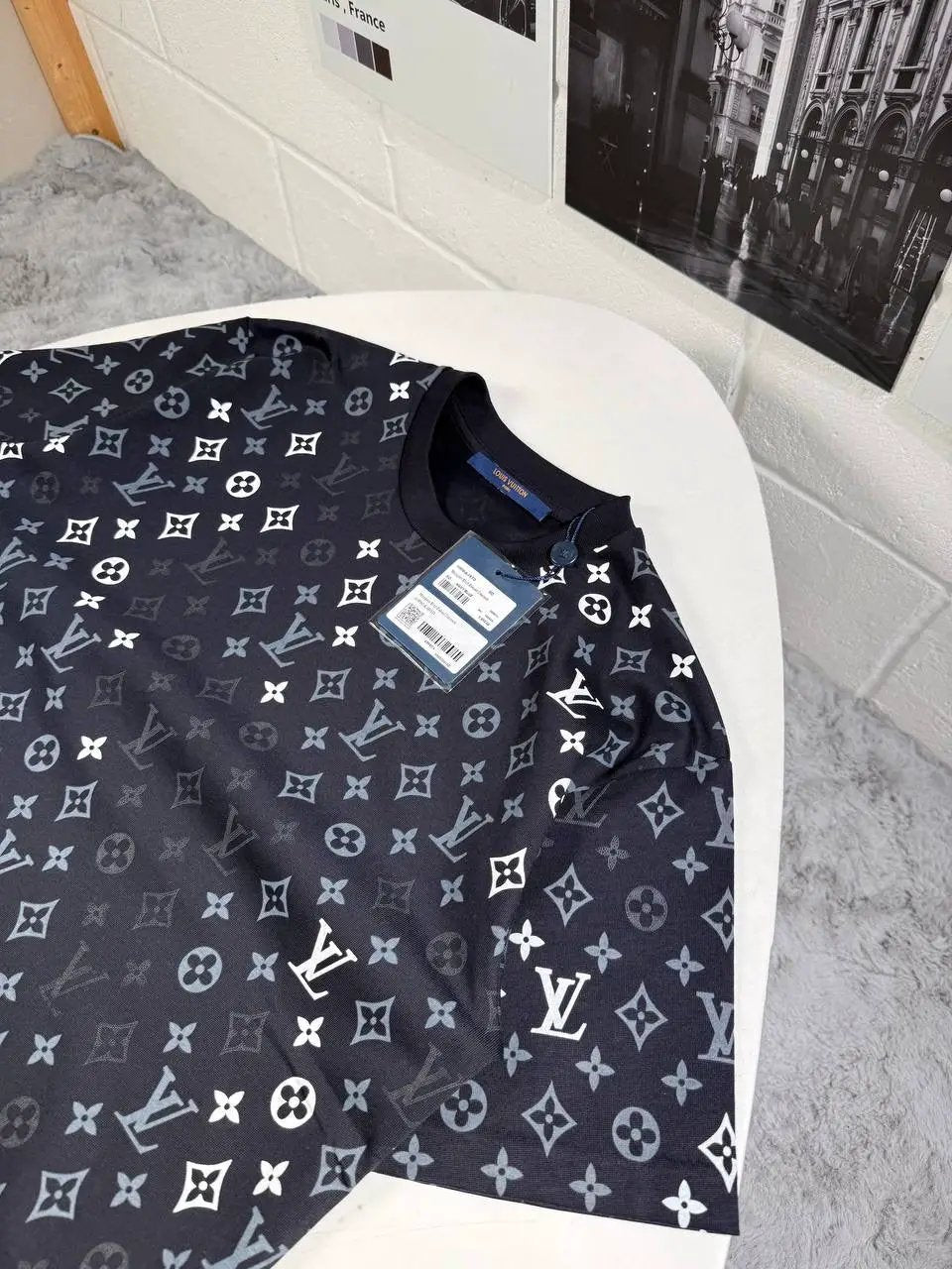 LVE MONOGRAM TSHIRT by Stock supplier
