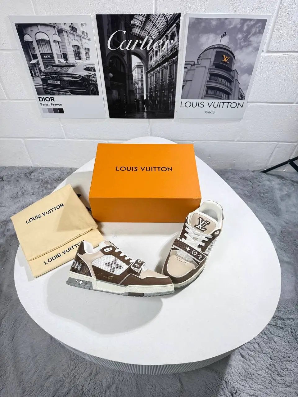 LVE TRAINER by Stock supplier