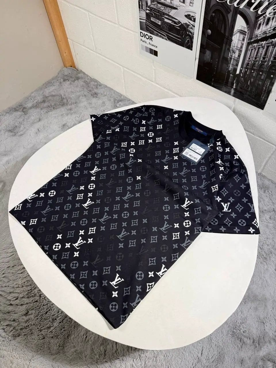 LVE MONOGRAM TSHIRT by Stock supplier