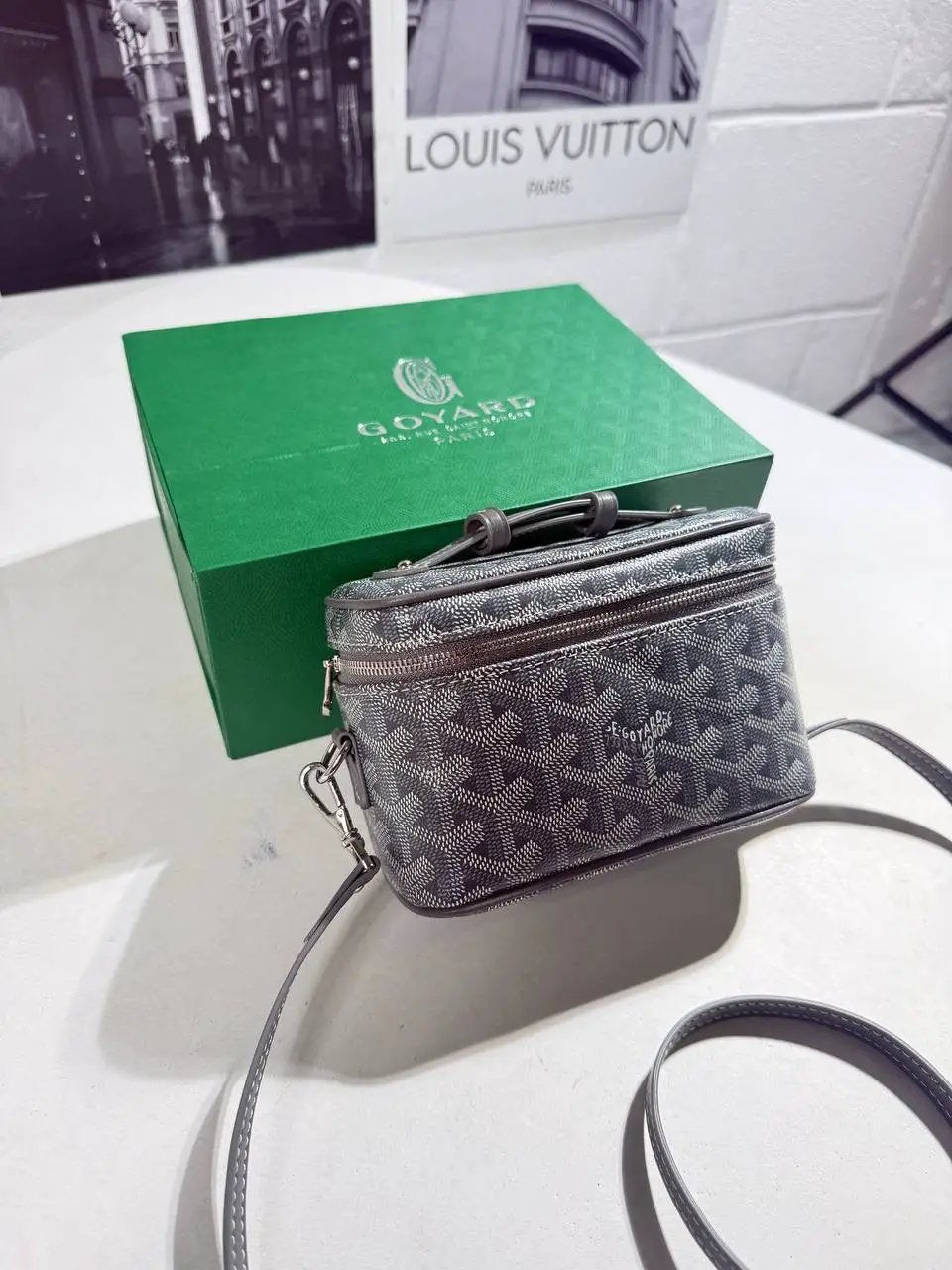 GO MUSE VANITY BAG by Stock supplier