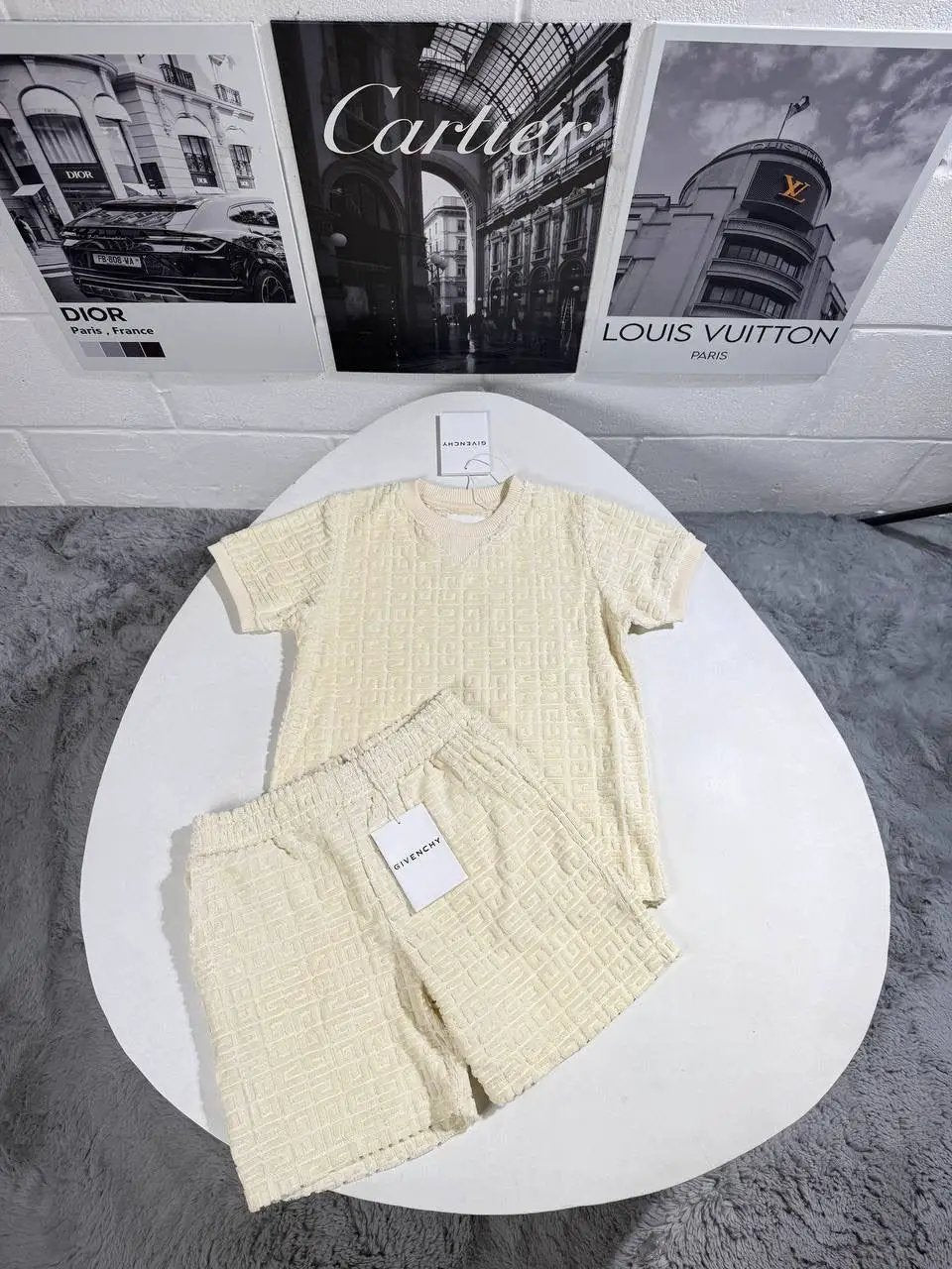 GVNCHY KIDS SHORTSET by Stock supplier