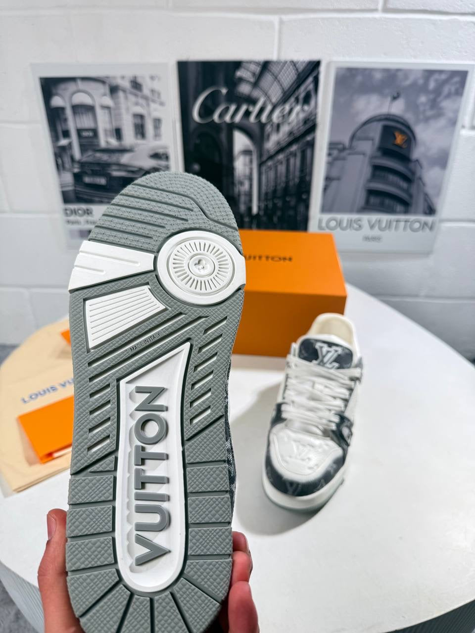 LVE TRAINERS WHITE & GREY