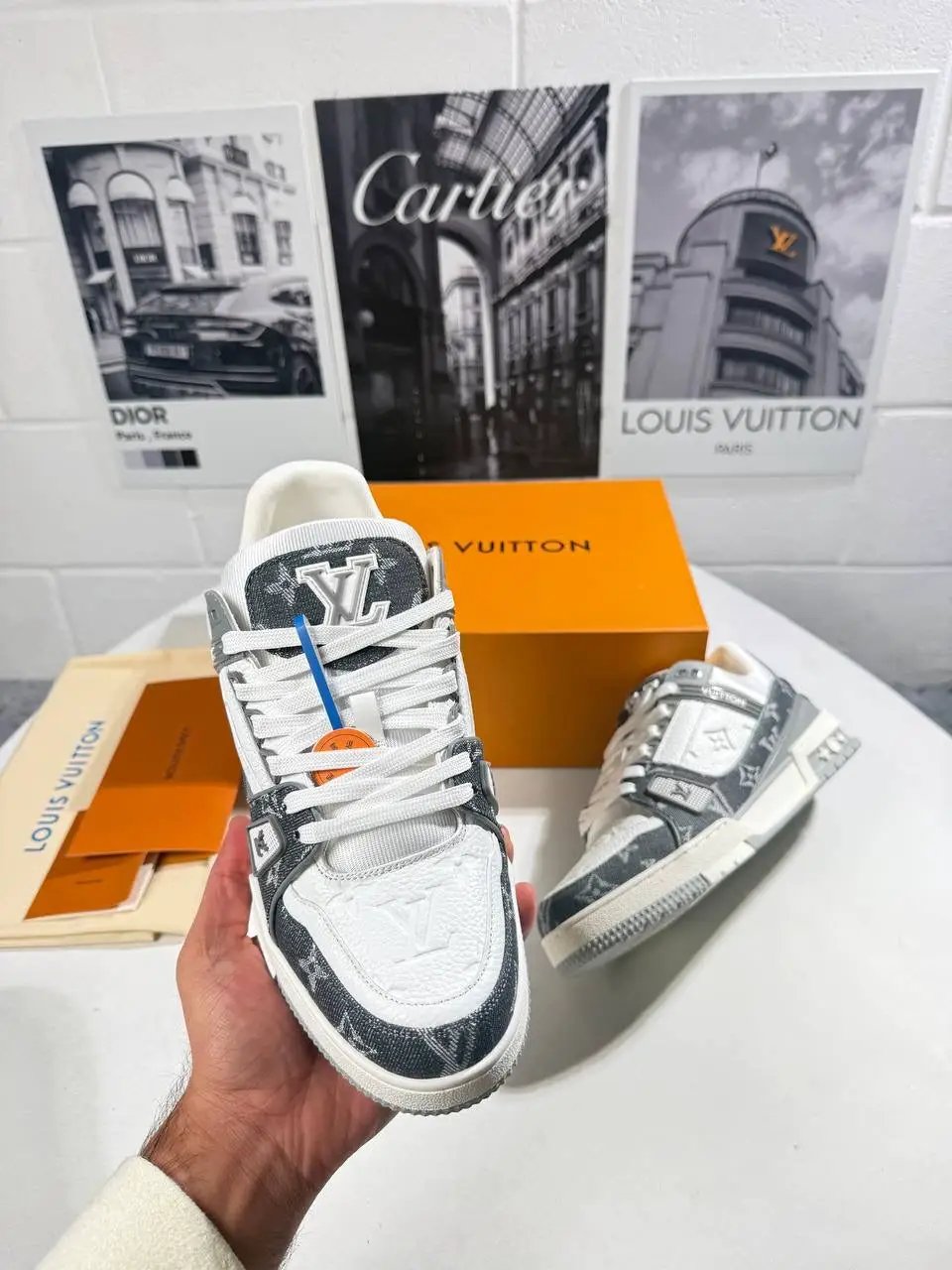 LVE TRAINERS GREY & WHITE by Stock supplier