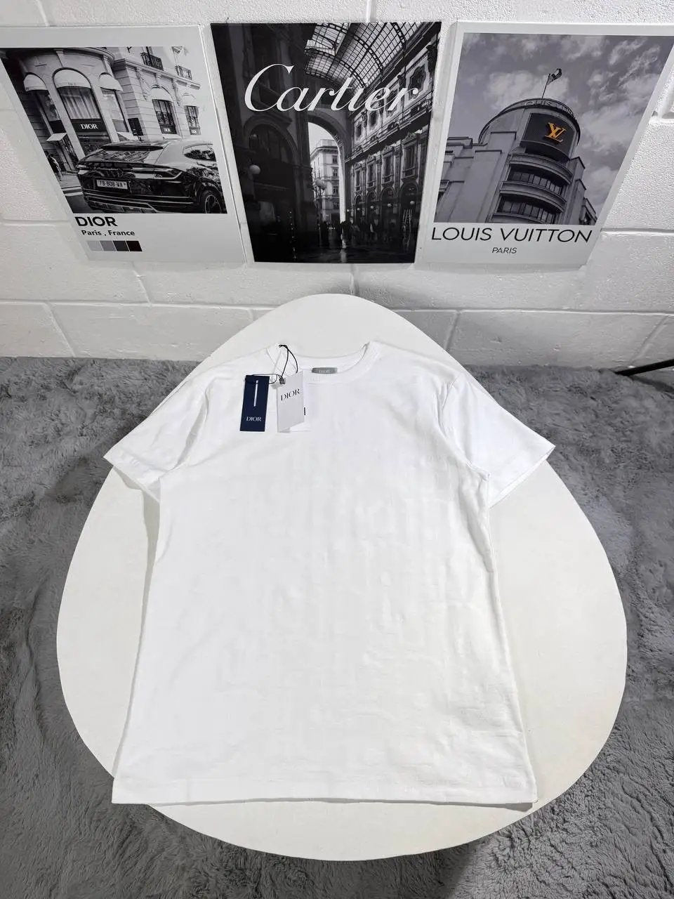 IOR EMBROIDERED T SHIRT by Stock supplier