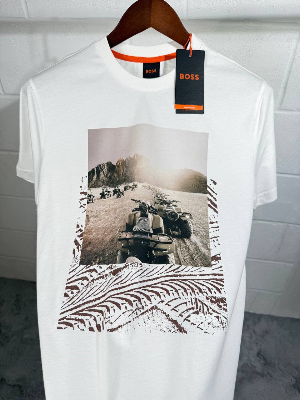 T-SHIRT HUGO BLANC