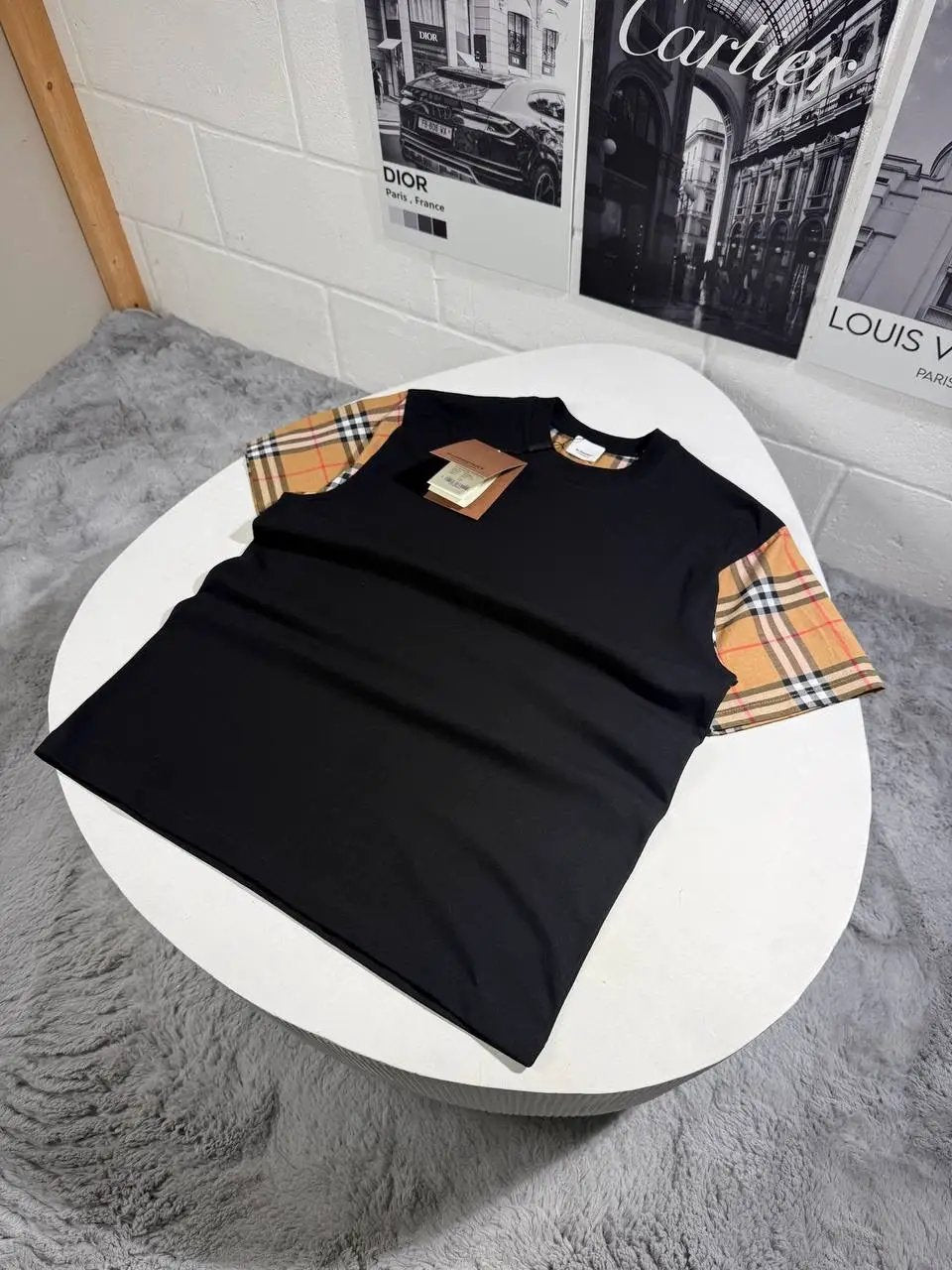 BURB T SHIRT by Stock supplier