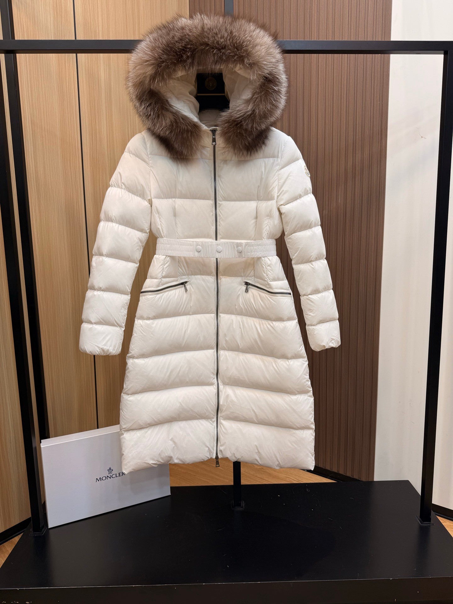 MNC LONG COAT LADIES (pre-order) by Stock supplier