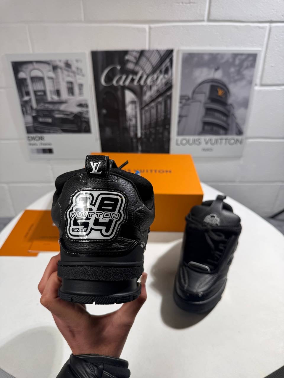 LVE SKATES BLACK