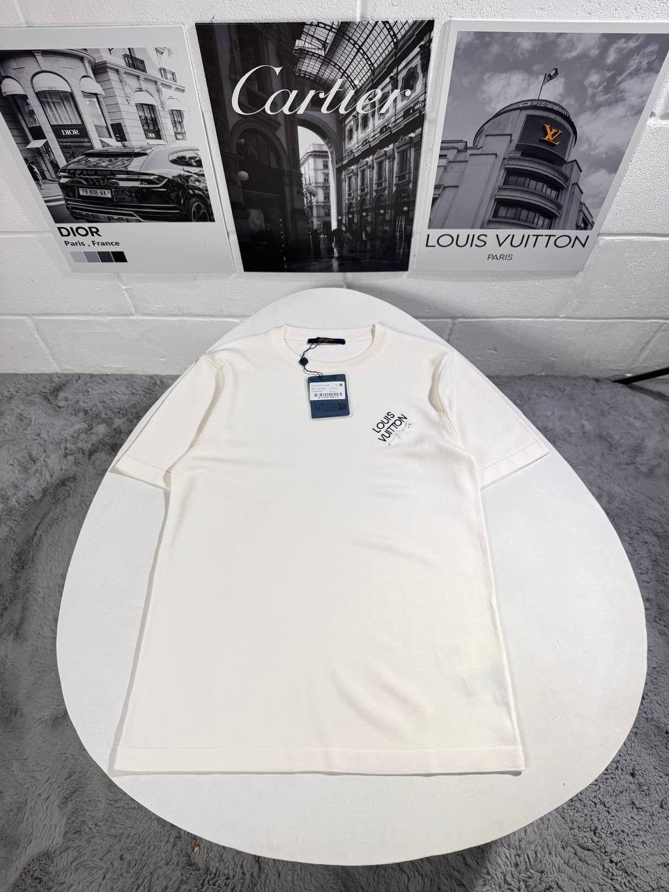 LVE SIGNATURE CREWNECK TEE