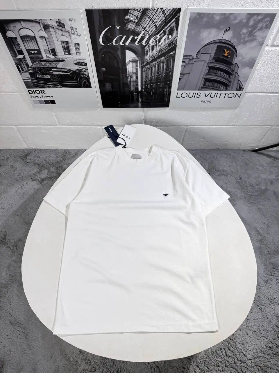 IOR BEE LOGO TSHIRT by Stock supplier