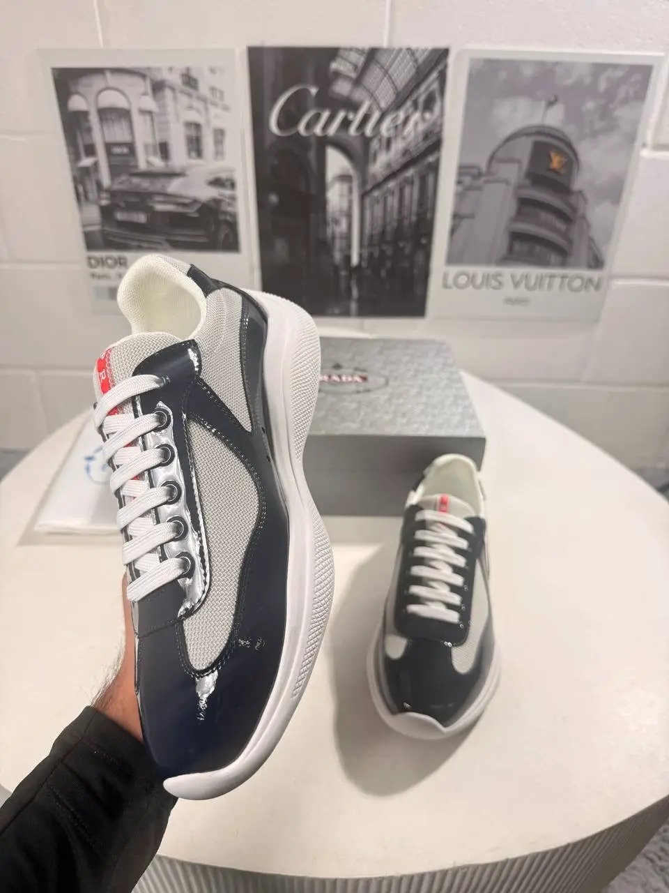 RADA CUPS WHITE AND NAVY Stock supplier