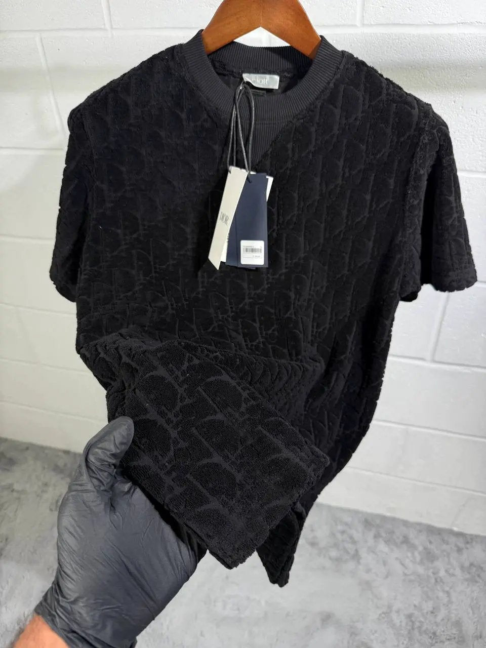 IOR TOWEL TEE BLACK Stock supplier