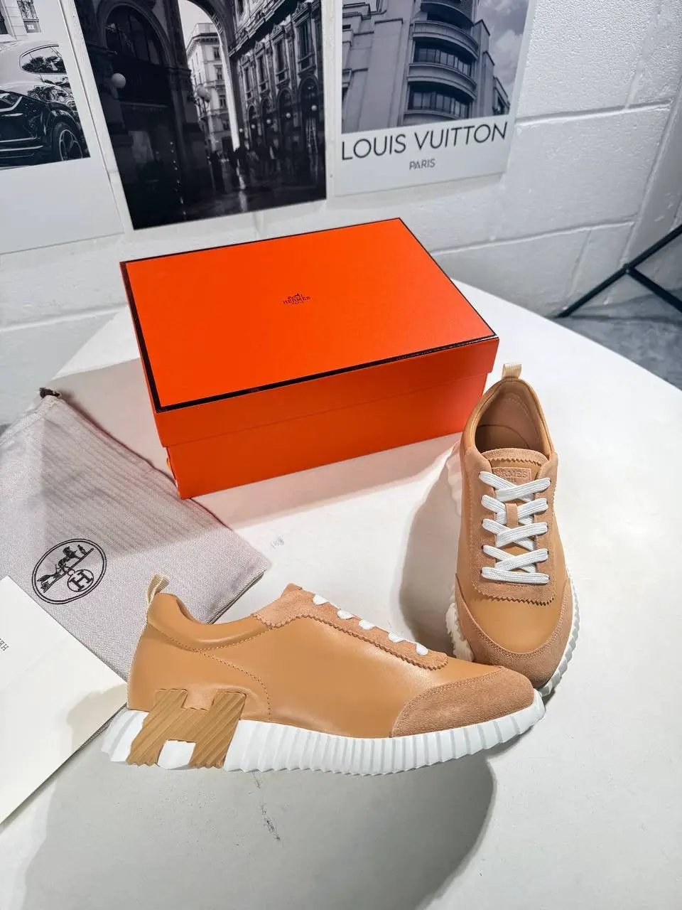 HRMS BOUNCE BROWN by Stock supplier